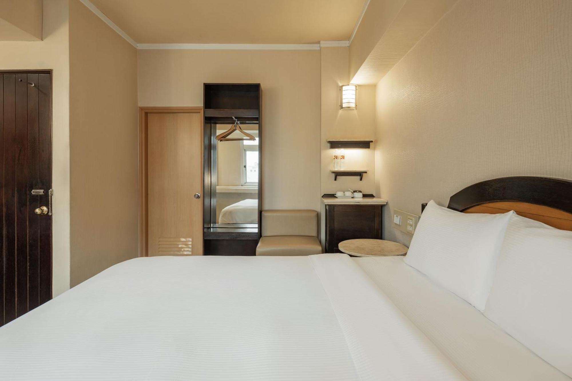Kindness Hotel Weiwuying Kaohsiung Habitación foto